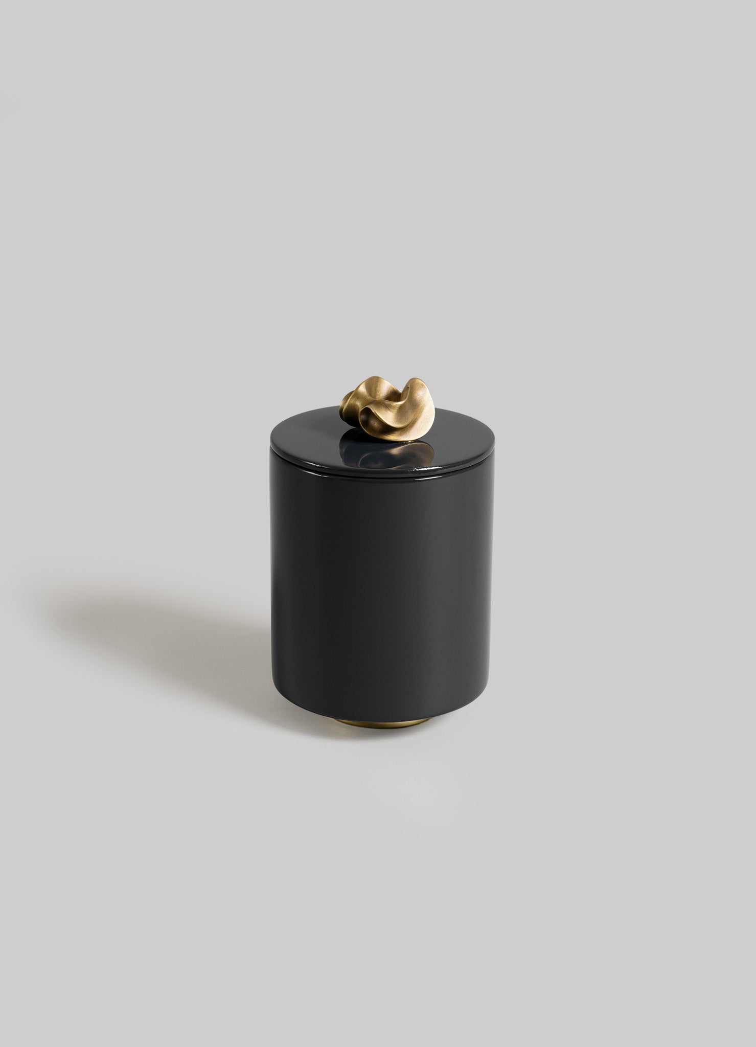 Saffron Black Round Container