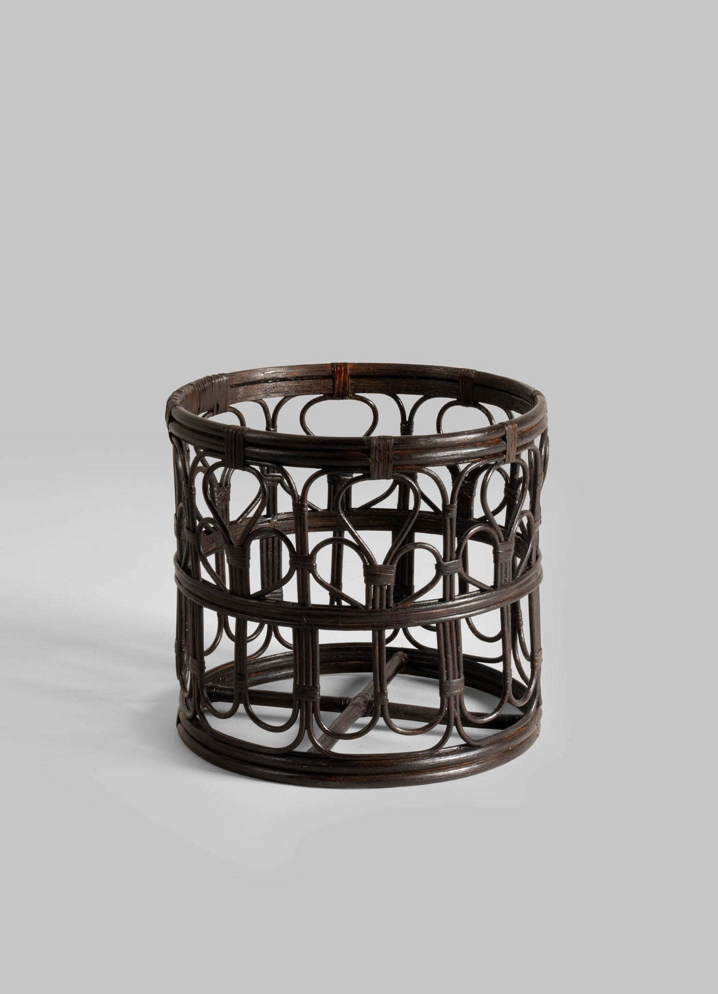 The VIYA Manipur Ice Bucket Large, featuring a delicate cane lattice design, is displayed on a white background.