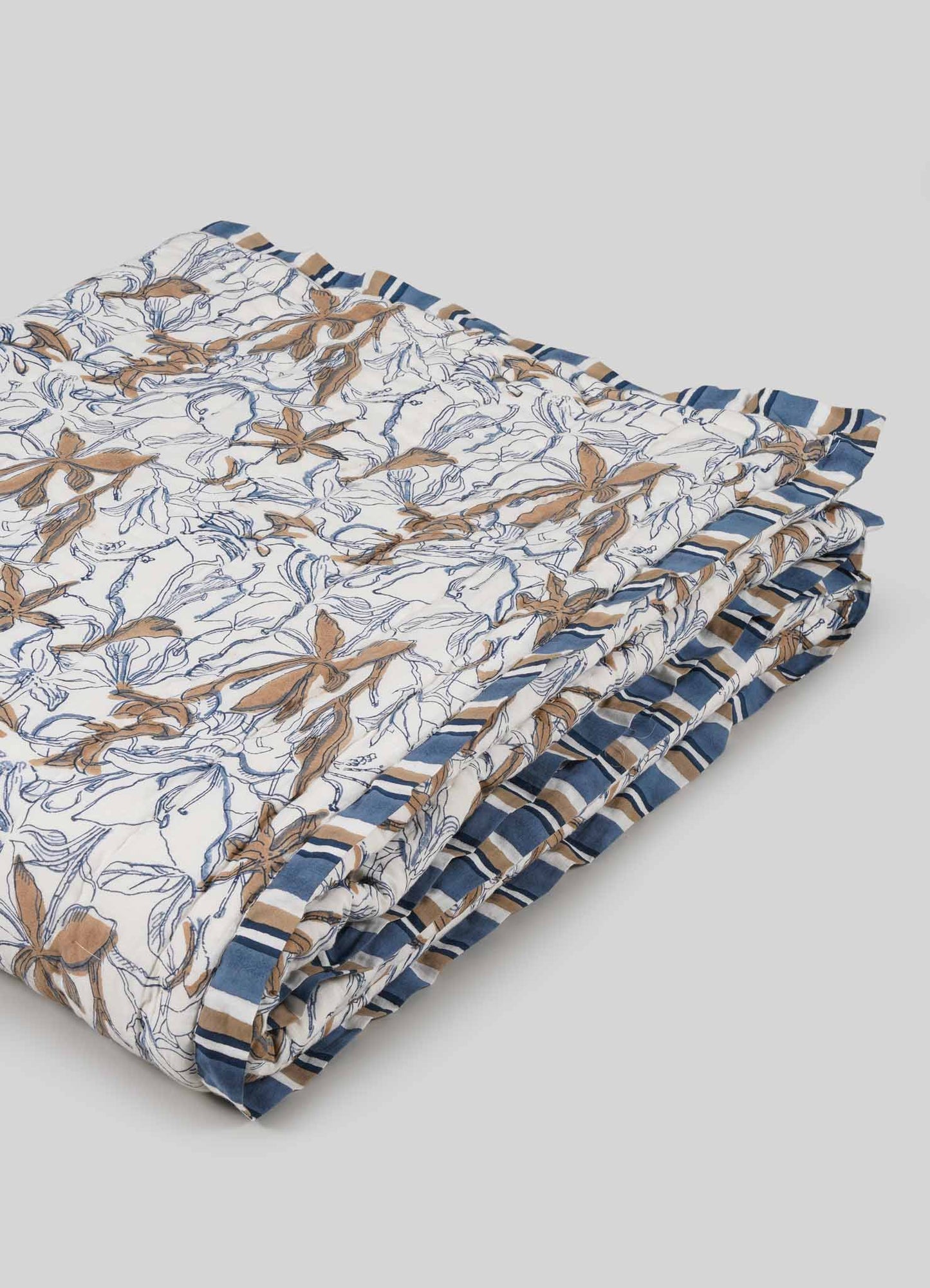 Spring Bouquet Blue & Maroon Single Quilt
